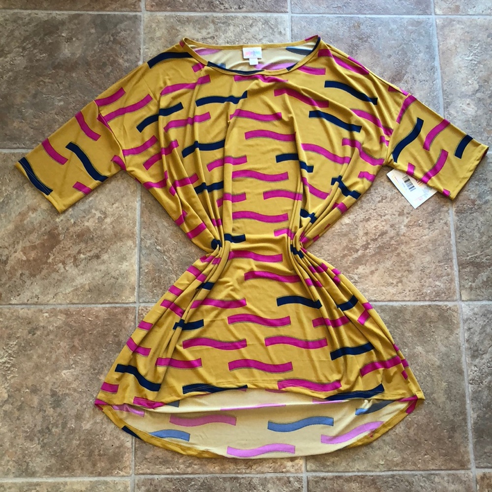 Burnt Yellow Mod NWT Lularoe L Irma Top